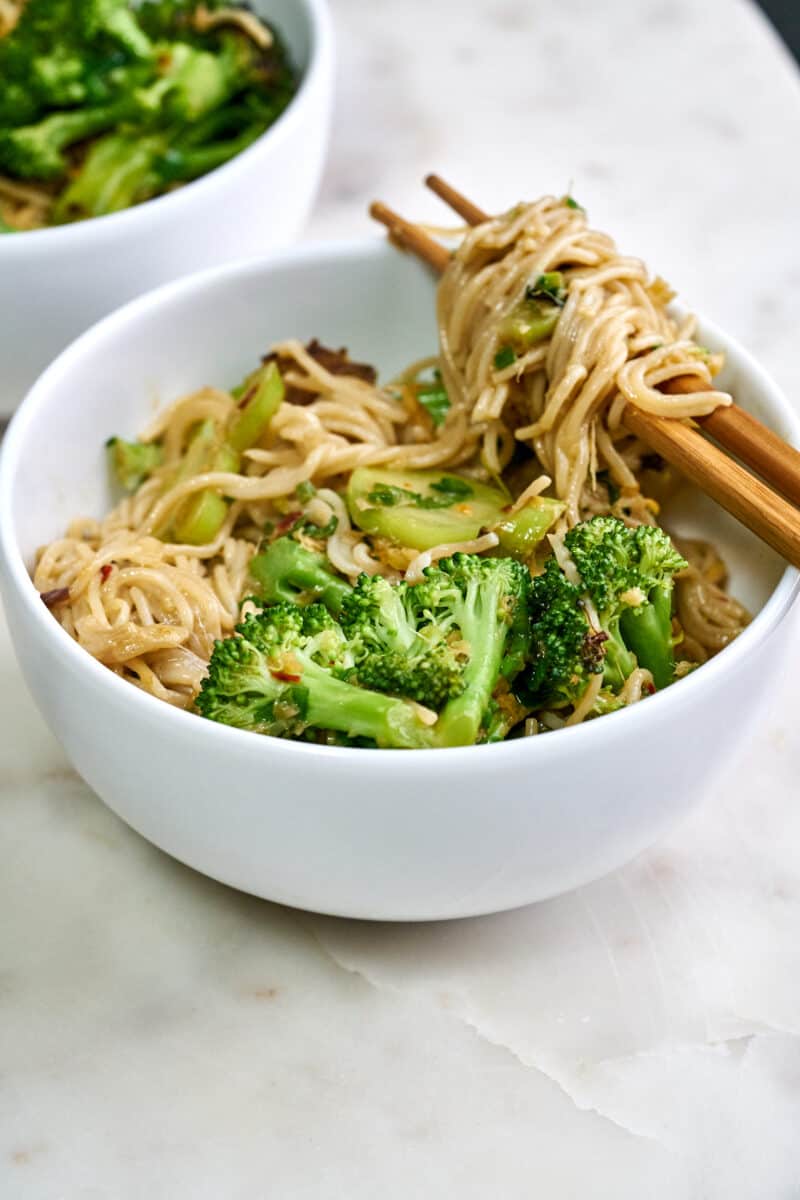 Ginger Scallion Noodle Stir Fry with Broccoli | Vegan - Proportional Plate